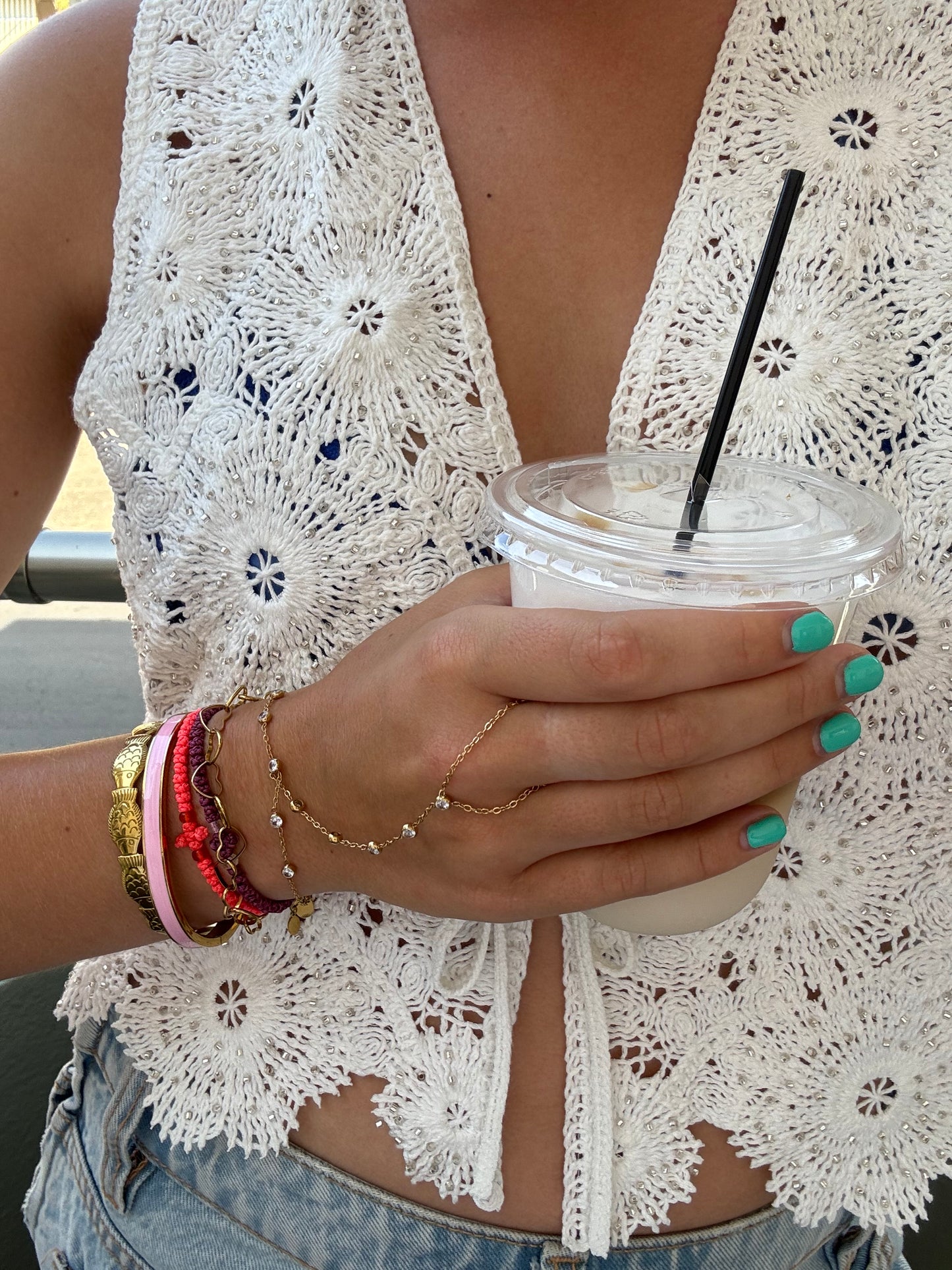 Bella Handchain