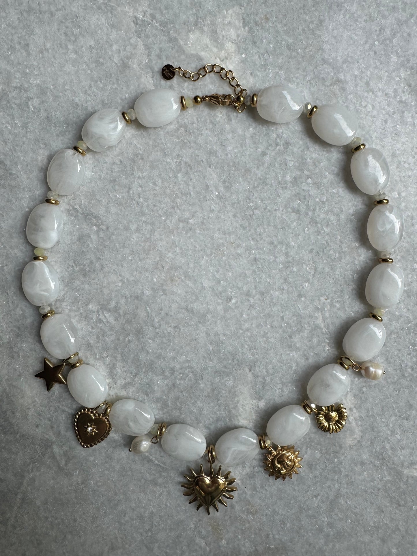 Pebbles Ketting Wit