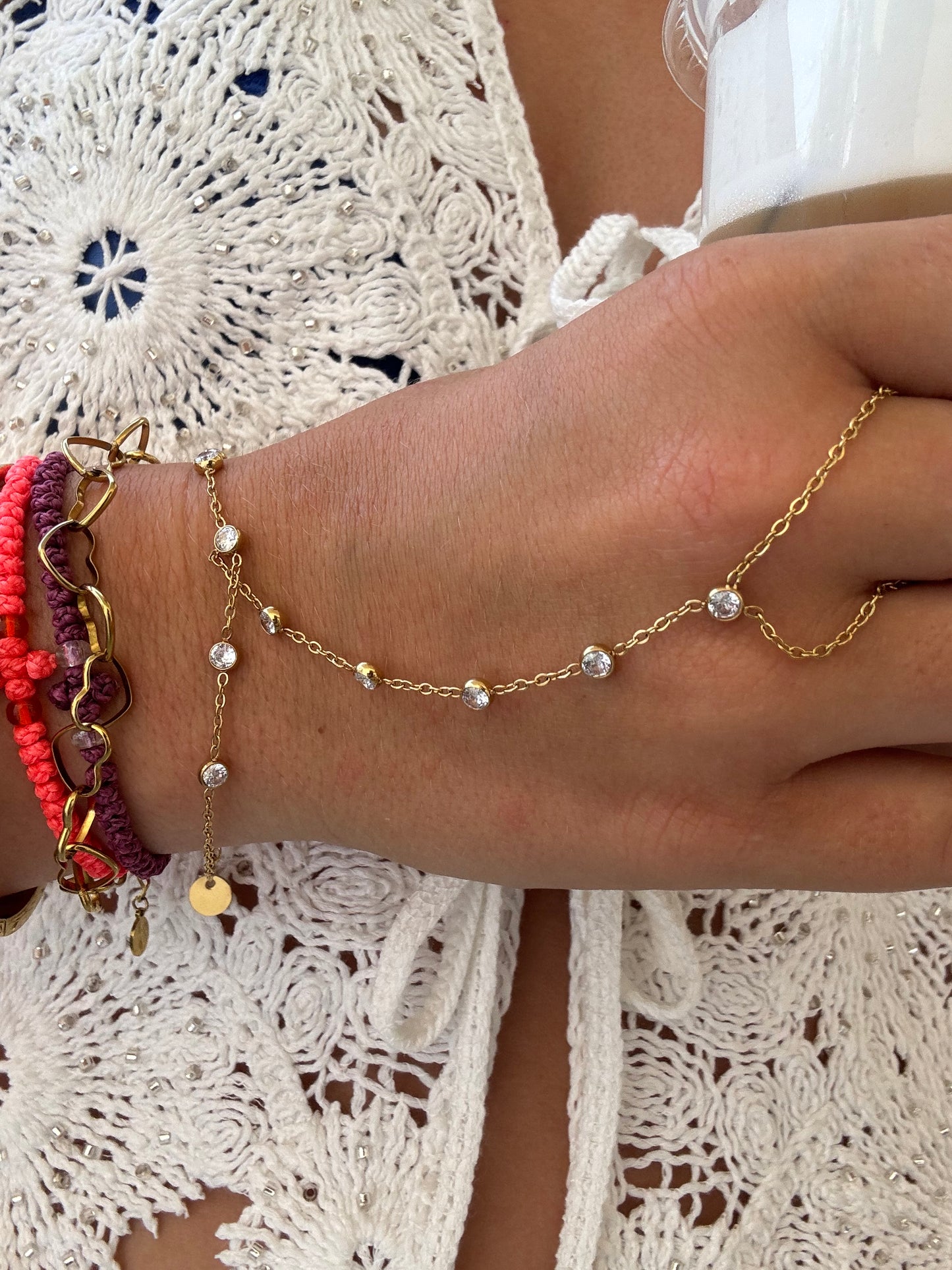 Bella Handchain