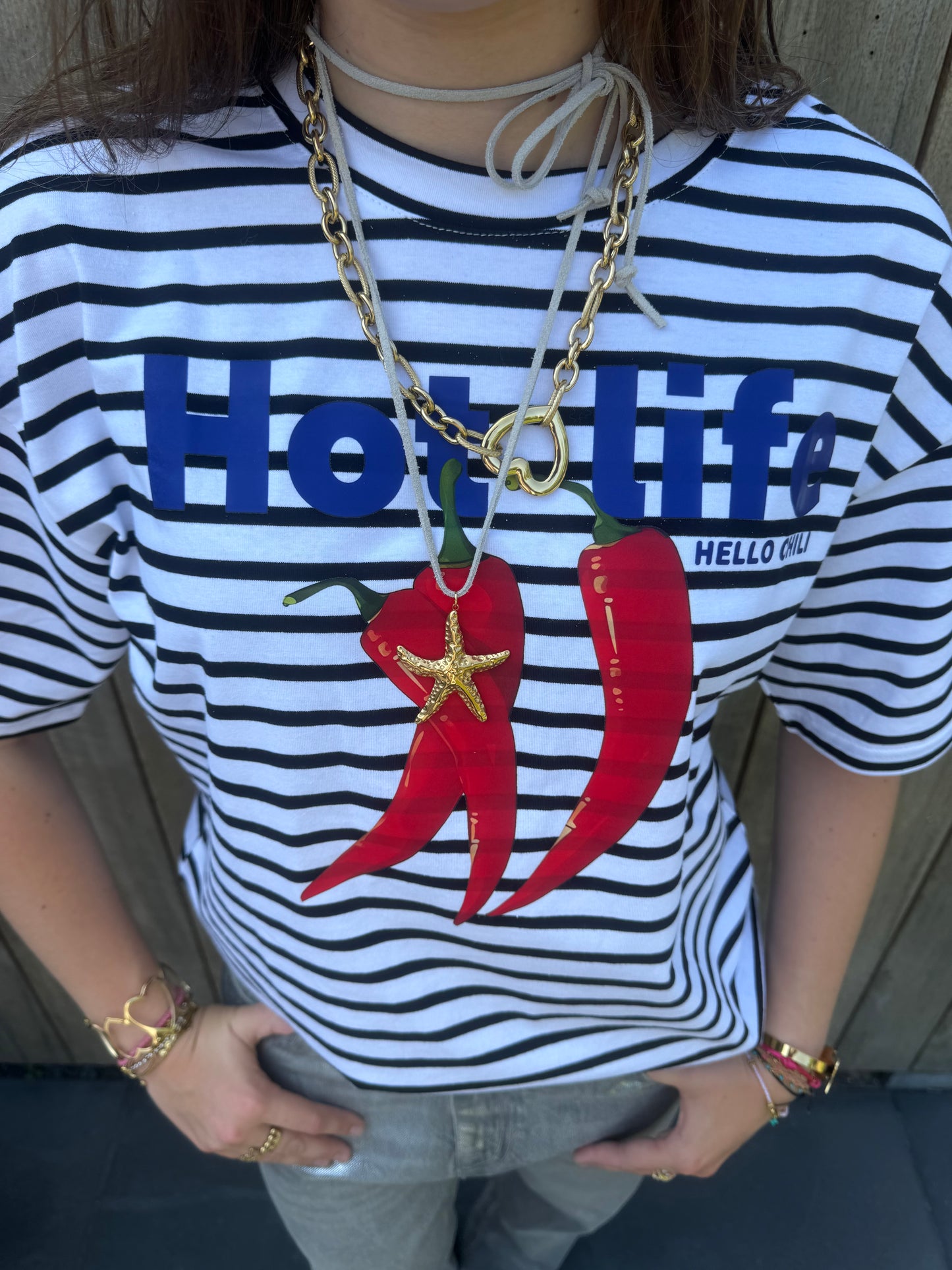 Hot Chili Tee Black White