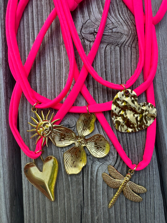 Biza ketting knal roze